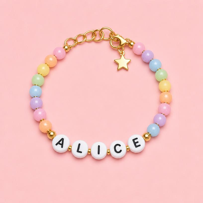 Pulseira personalizada com o nome Alice