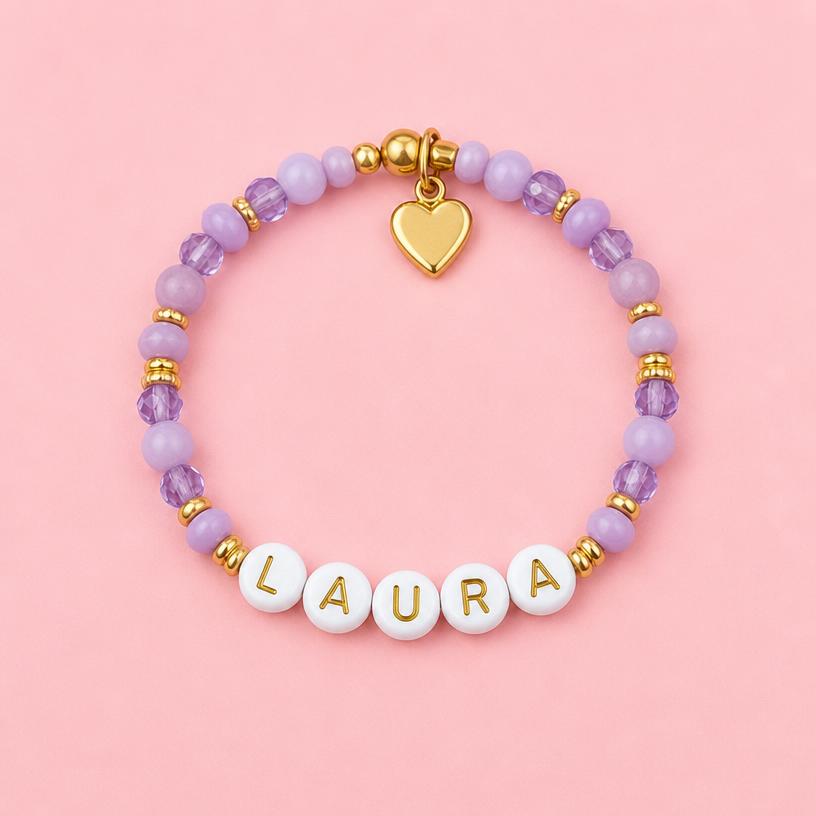 Pulseira personalizada com o nome Laura